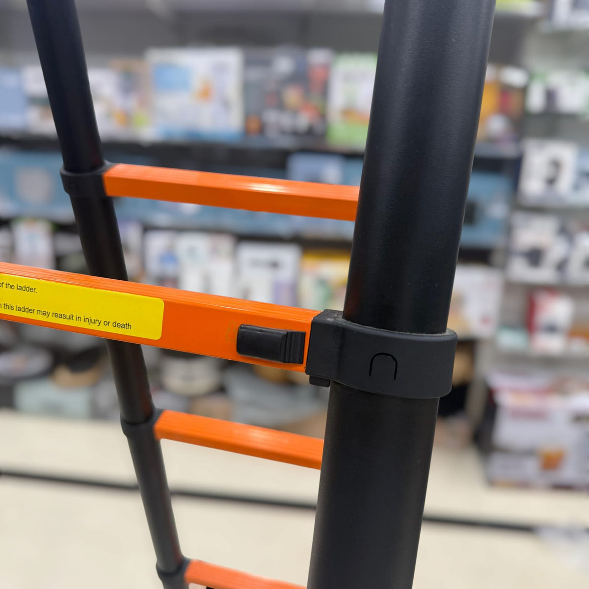 Black Telescopic Foldable Aluminum Ladders