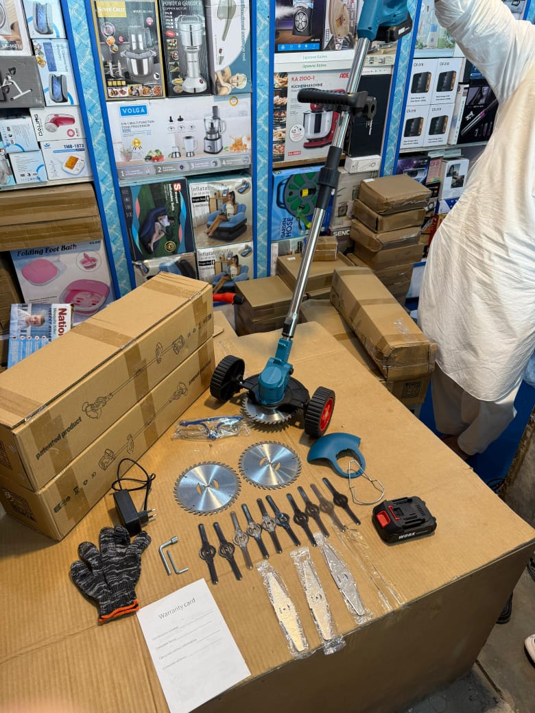 Rechargeable Grass Cutting Machine with 2 Batteries – Portable Lawn Trimmer