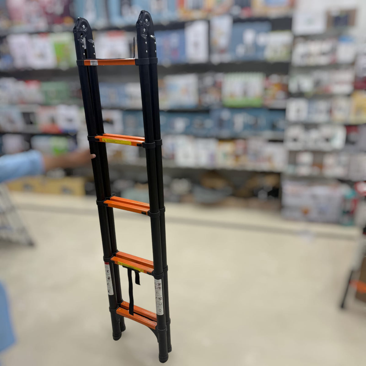 Black Telescopic Foldable Aluminum Ladders