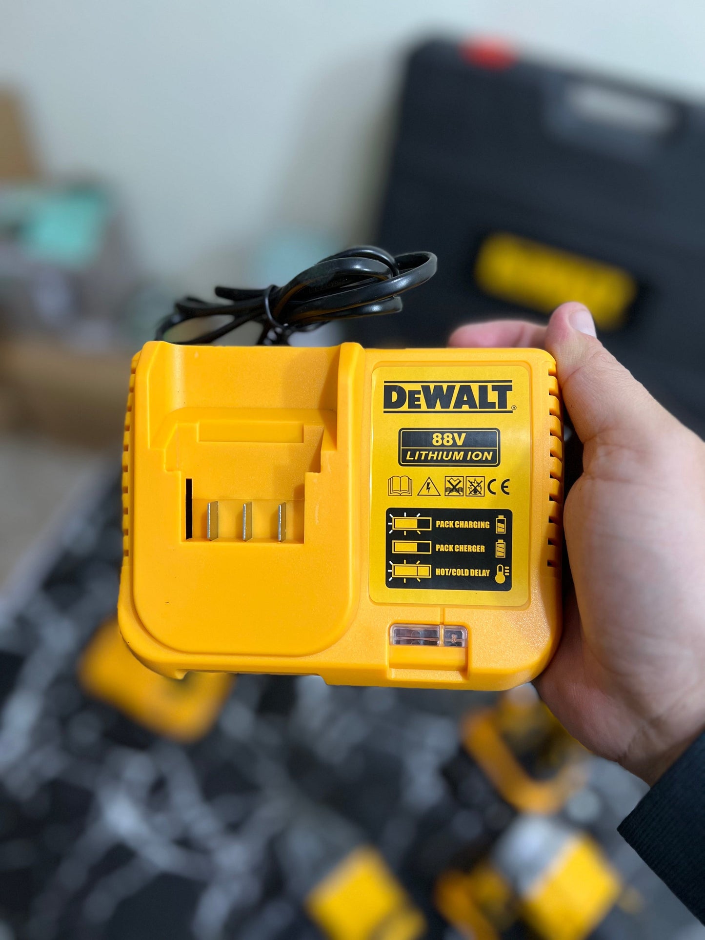Original Dewalt 4 in 1 drill machine set