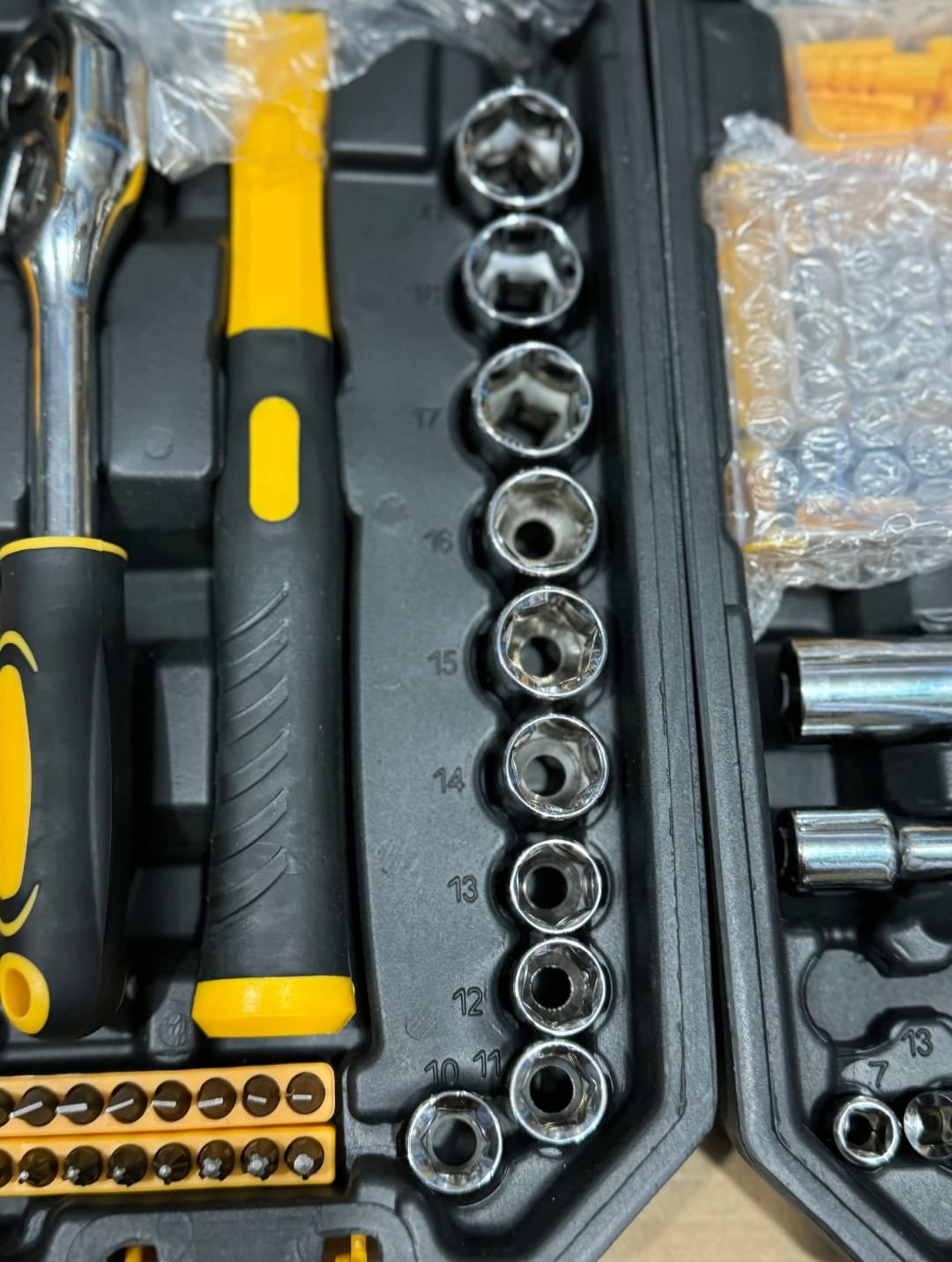 257 pcs tool kit