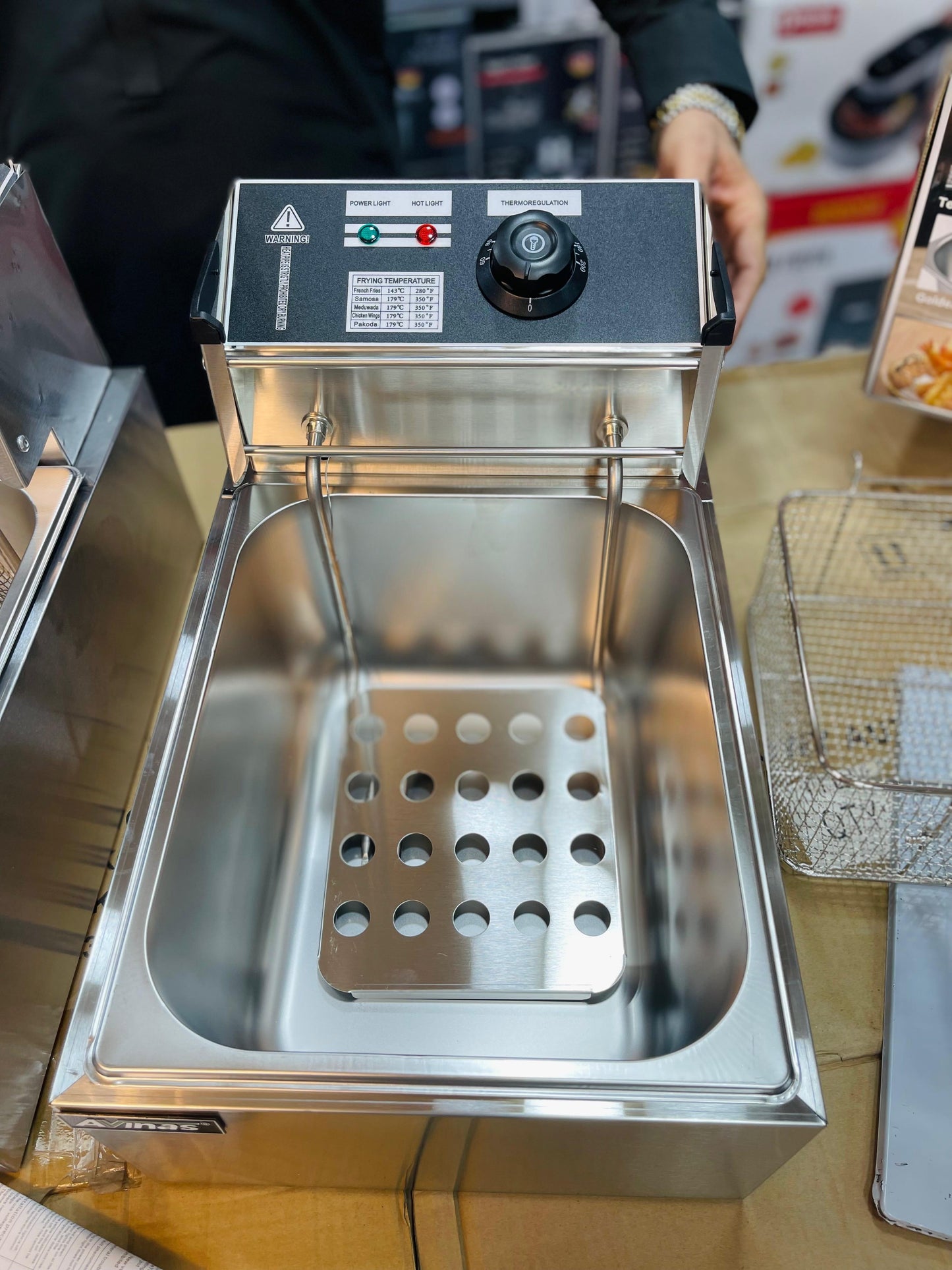Avinas Electric Deep Fryer 2 modal