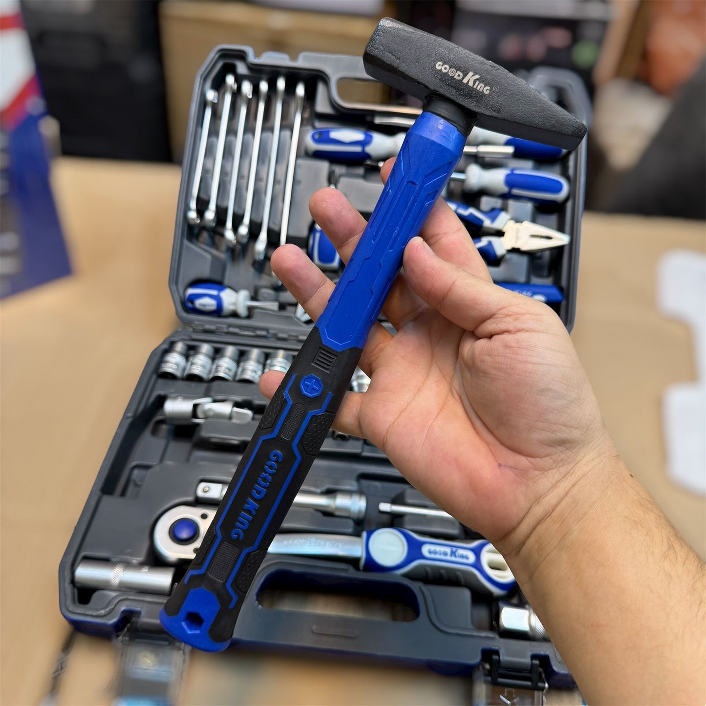 Russia GOOD KING Commercial 61 pcs tool bo