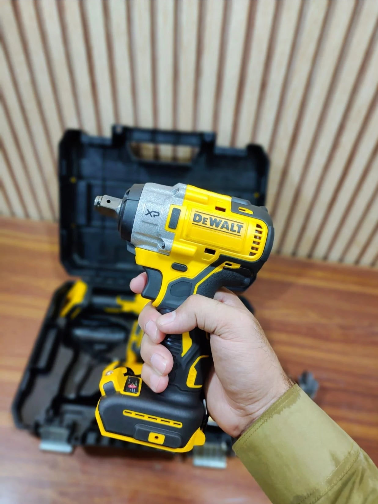 Original Dewalt 4 in 1 drill machine set