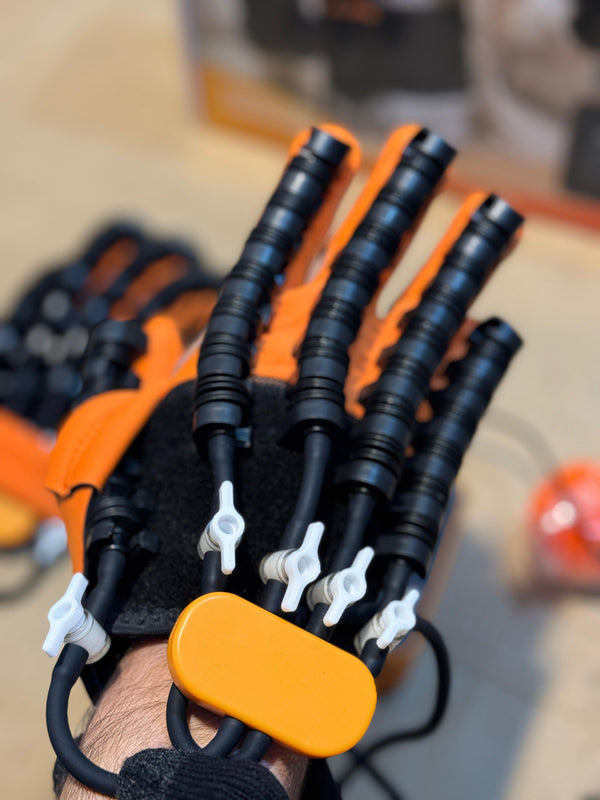 Portable hand triner meshine. Double hand