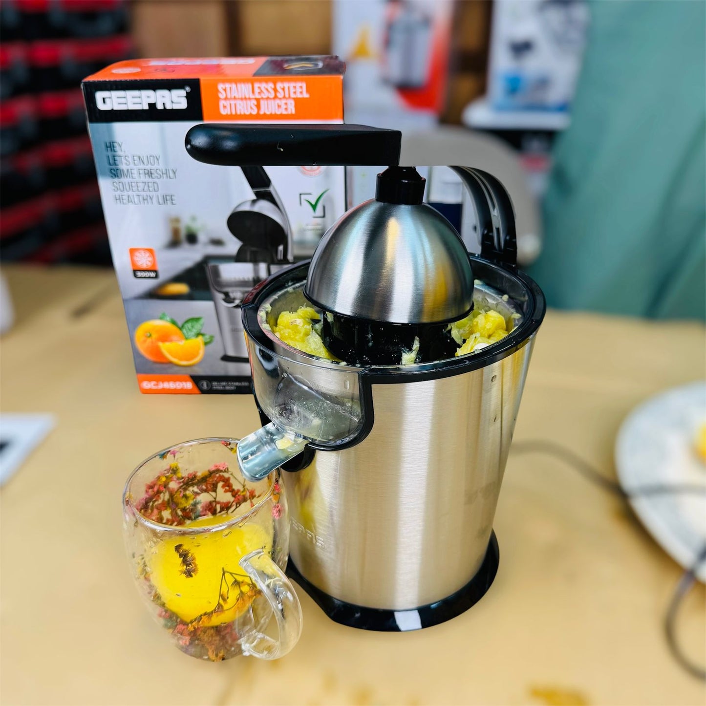 Geepas Stainless steel Citrus Juicer GCJ46018